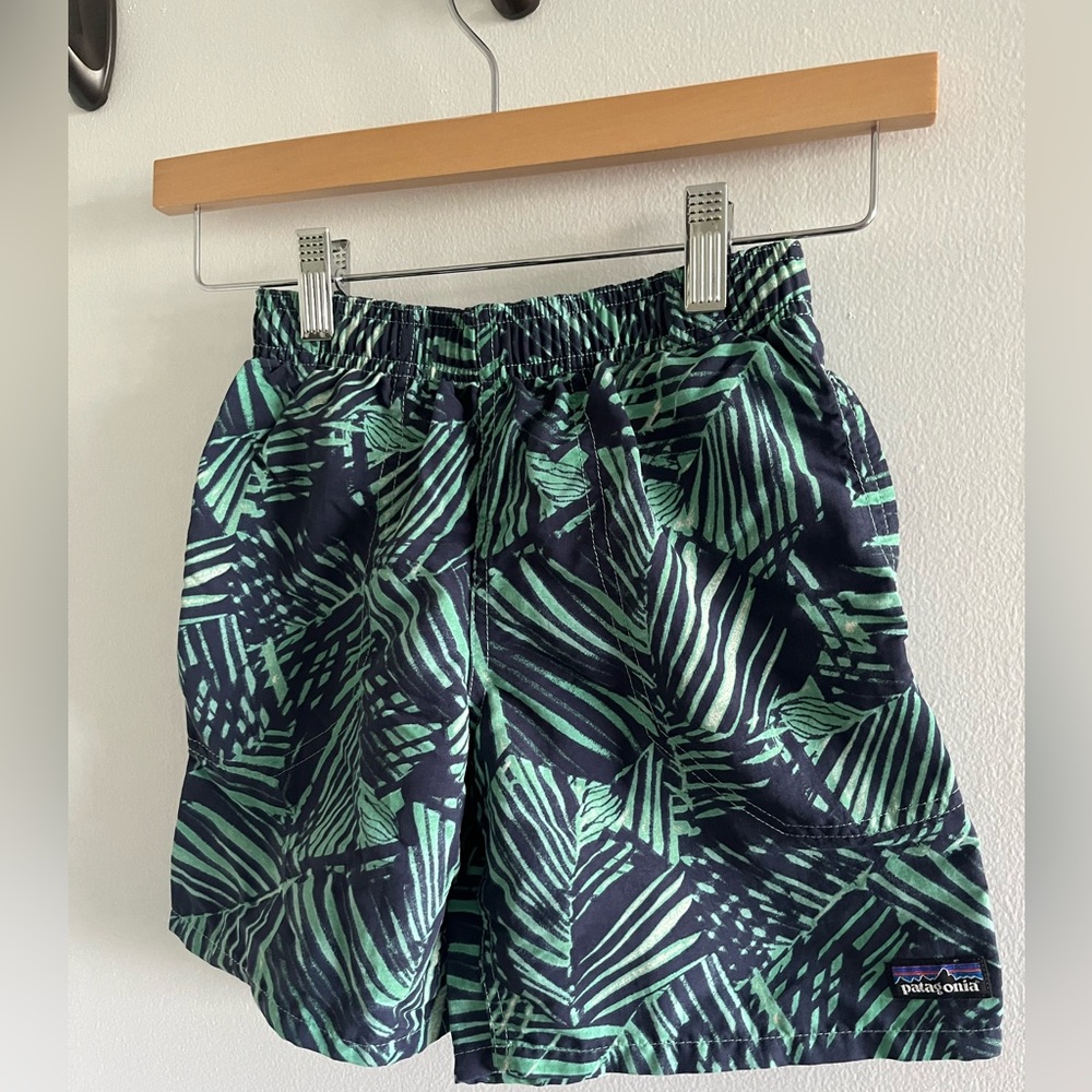 Kid's Patagonia Shorts in Size S